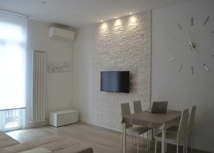 Diamond House